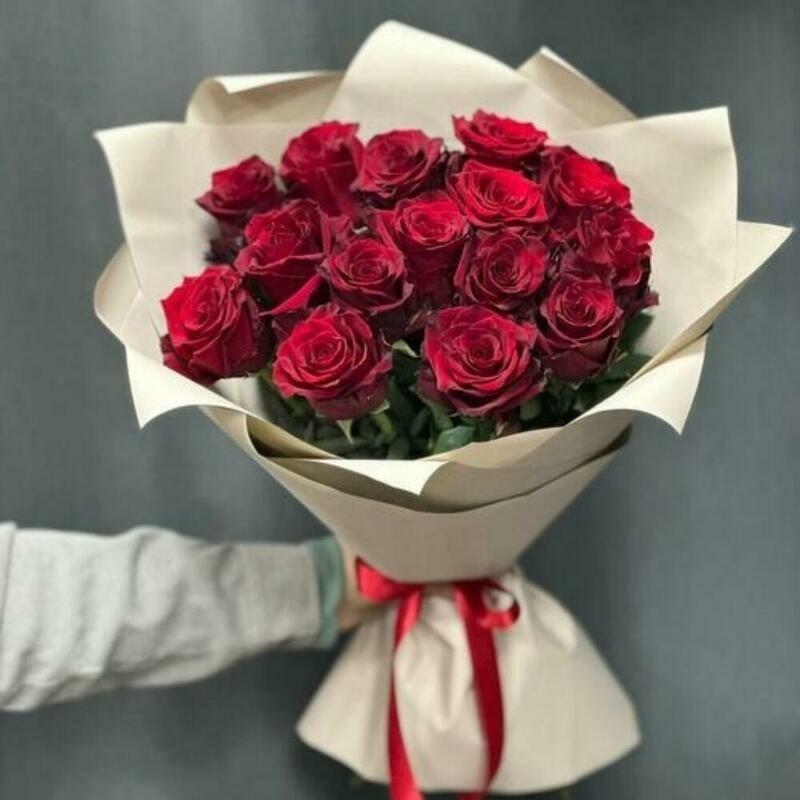 15 красно-бордовые розы для любимой, импортные Эквадор  , стандартный