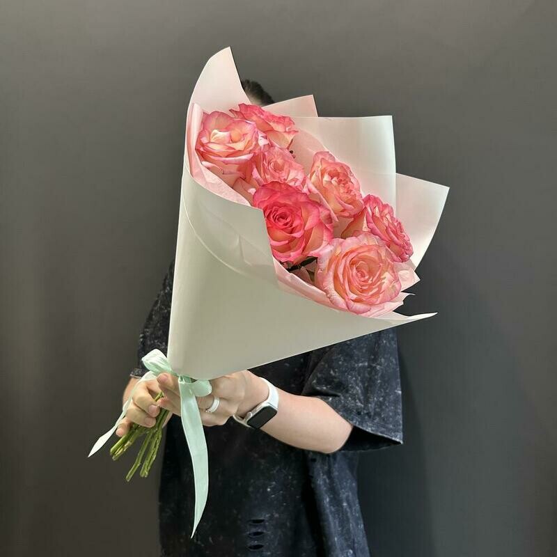 Розовая нежность с розами , стандартный