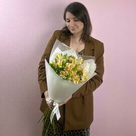 Букет из 7 альстромерий 