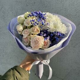 HIT! Buket-kompliment s hrizantemoj i gipsofiloj