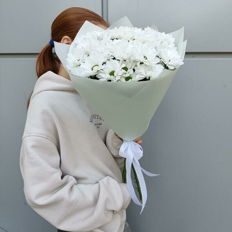 Букет из кустовых хризантем ромашковых , стандартный