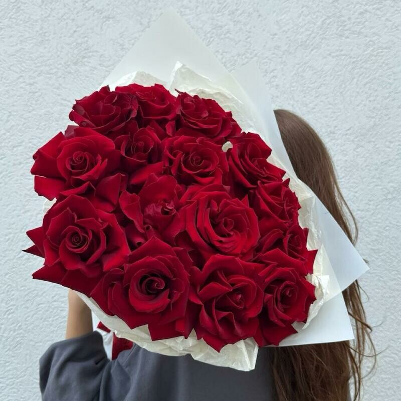 Monobuket iz 15 krasnih frantcuzskih roz, standart