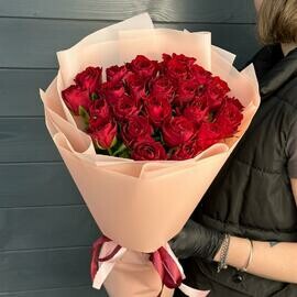 25 krasnih roz Keniya