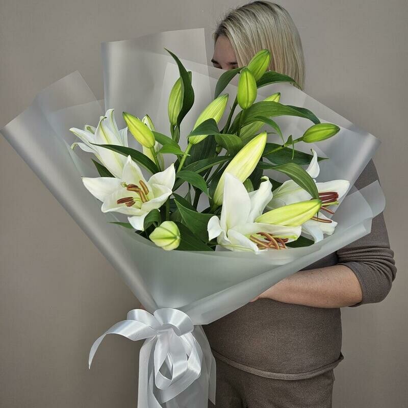 Букет из белых лилий , стандартный