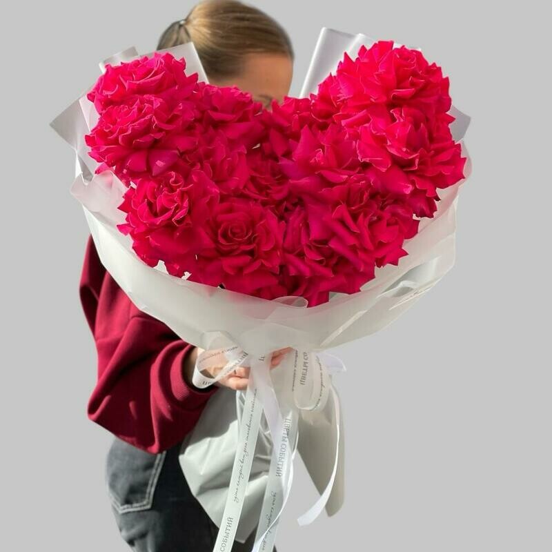 Buket serdtce iz 15 malinovih roz, standart