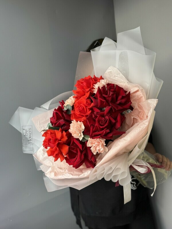 YArkij buket dlya Mamochki, standart