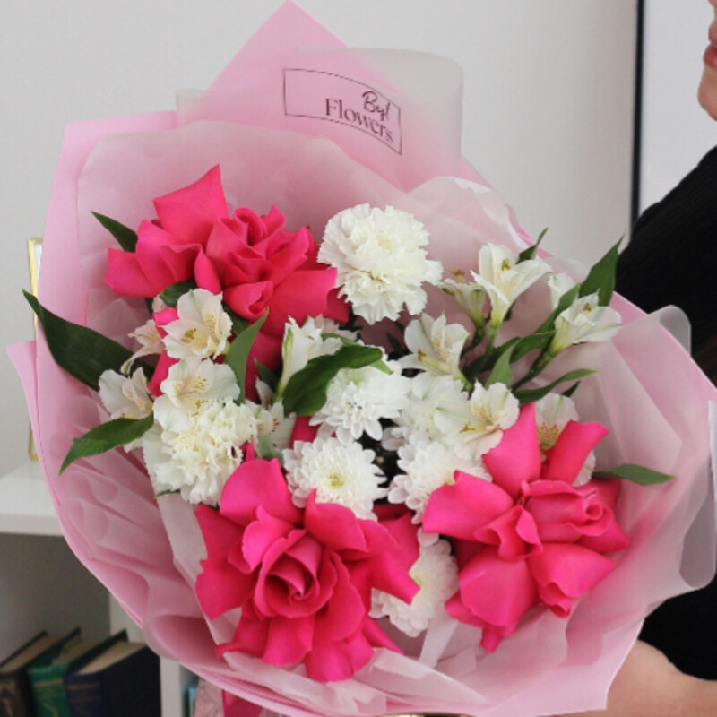 YArkij potceluj, standart