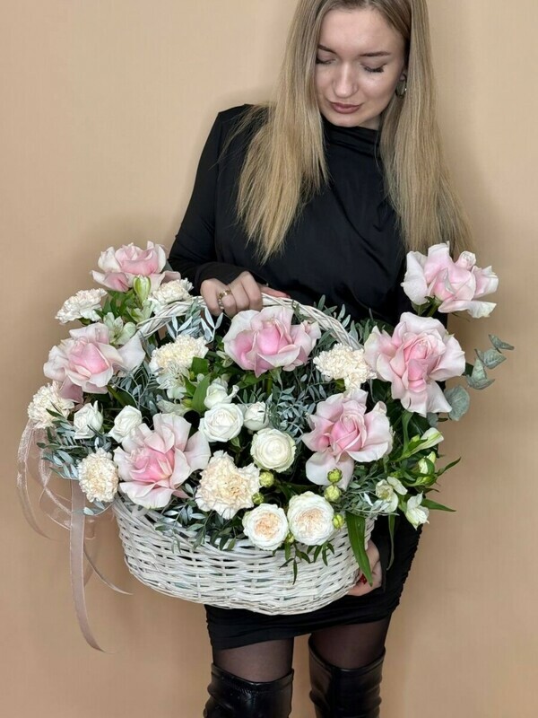 Корзина с цветами Шик, стандартный