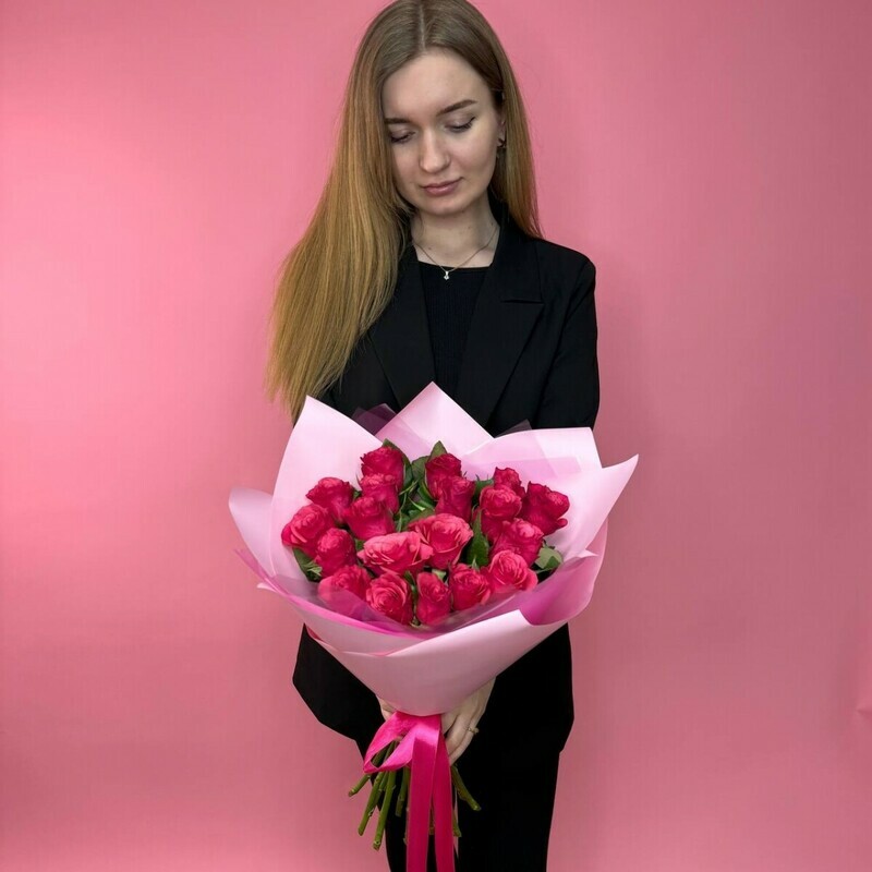 19 малиновы роз, 19 роз