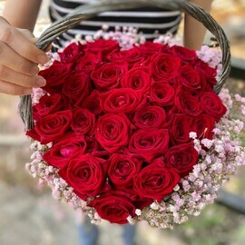 Корзина с розами Сердце