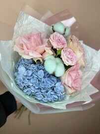 Buket Golubaya laguna