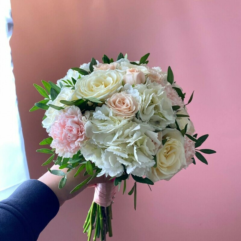 Svadebnij buket s diantusami, standart