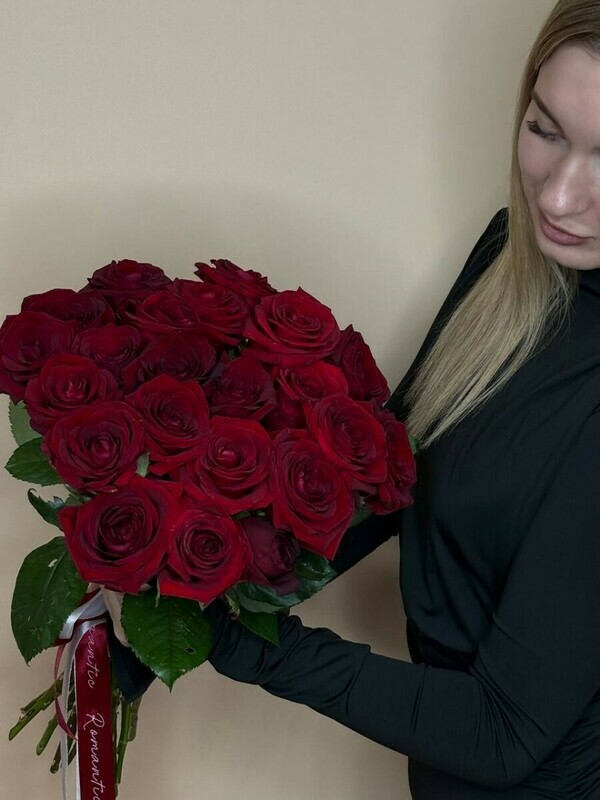 25 красных роз , 25 роз