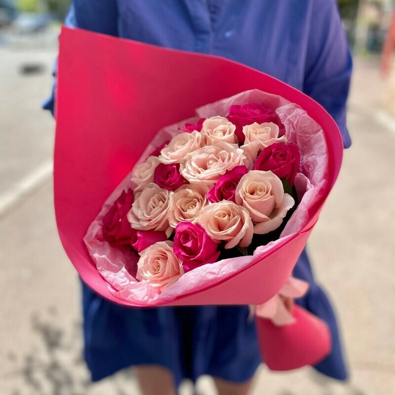 Розовый микс роз, роза