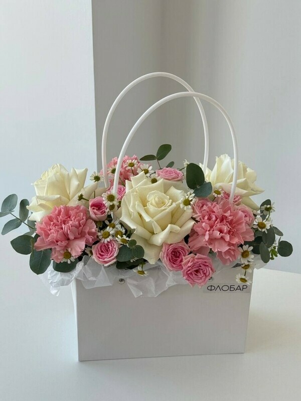 Nezhnaya kompozitciya v sumochke, standart