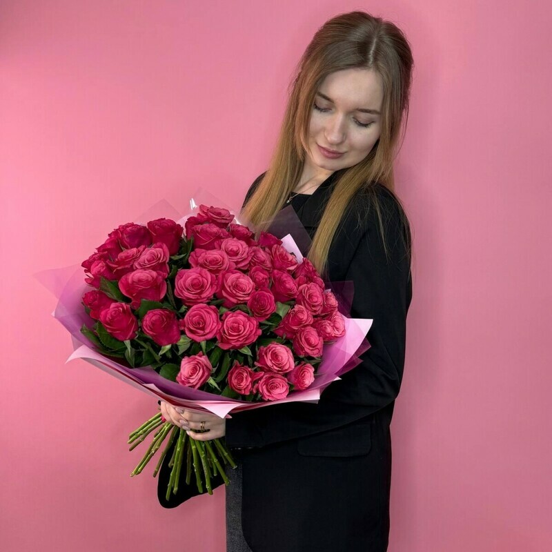 Букет из 45 малиновых роз, 45 роз
