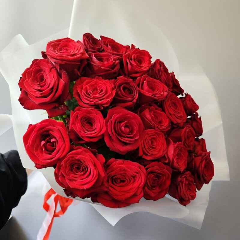 Букет 27 красных роз, стандартный