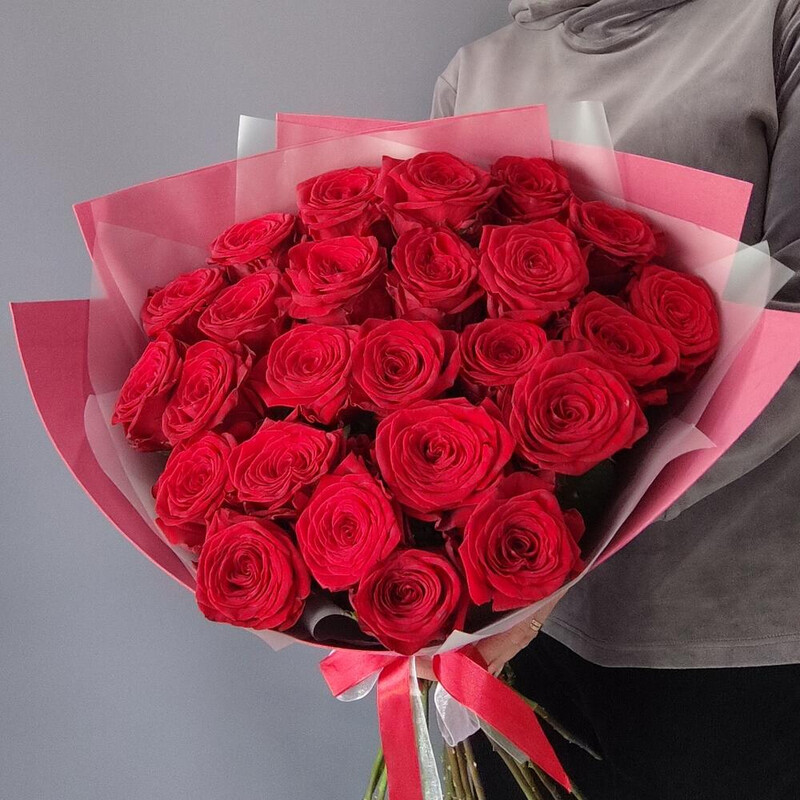 Buket 25 krasnih roz, standart