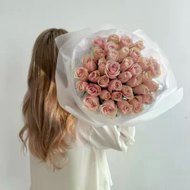 Букет из 35 нежно-розовых роз