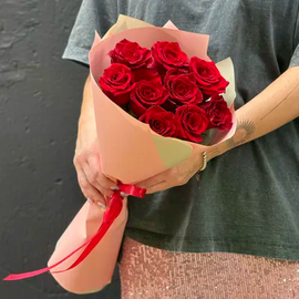 Buket iz krasnih roz