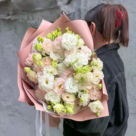 Букет из 15 эустом