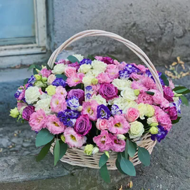 TCvetochnaya korzina Volshebnij podarok