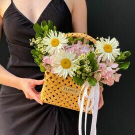 Korzinka-kompliment Romashka