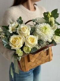 Композция в корзине Любовь 