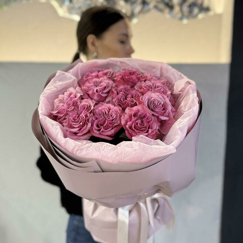 Шикарный букет из пионовидных роз, монобукет из пионовидных роз