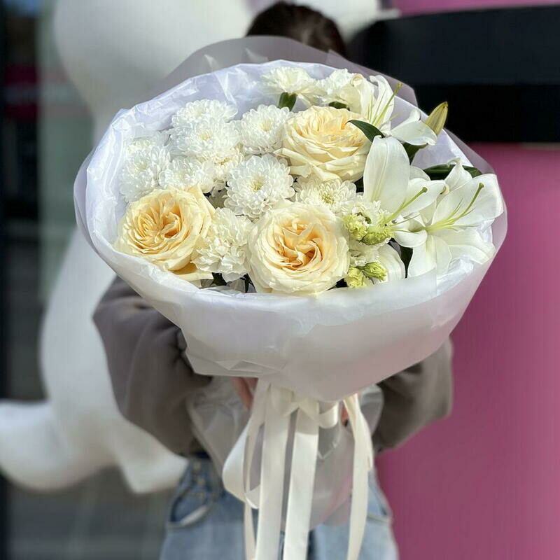 Белоснежный букет с пионовидными розами, стандартный