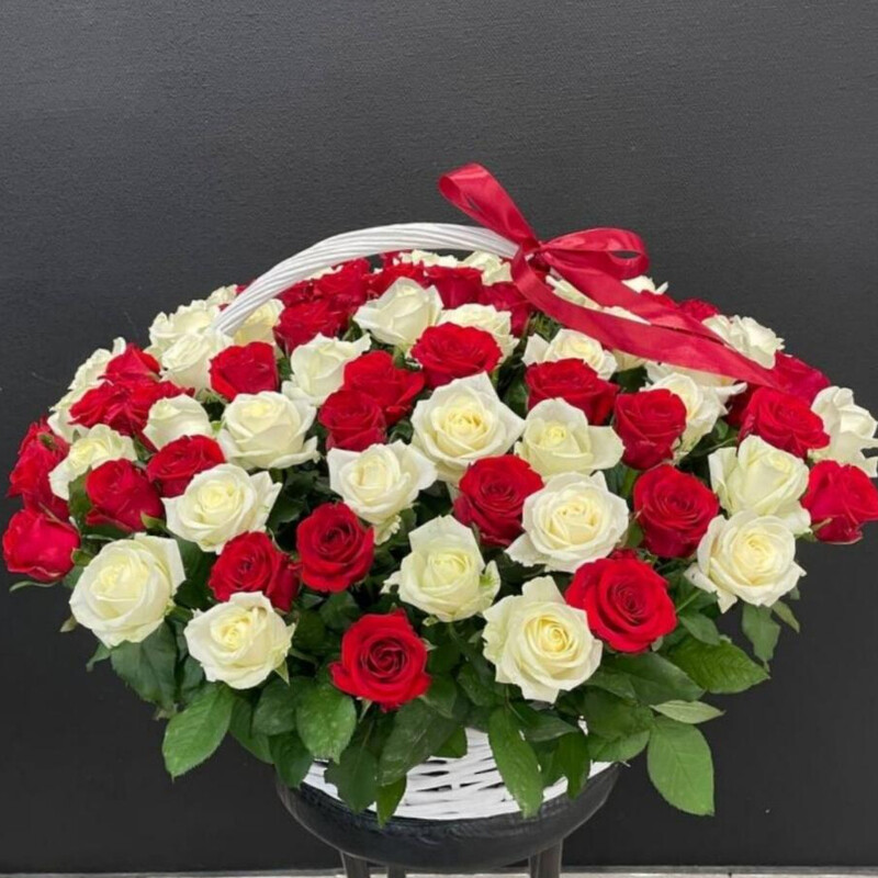 Корзина 101 роза, 101 роза в корзине