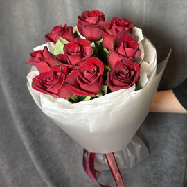 Розы красные 