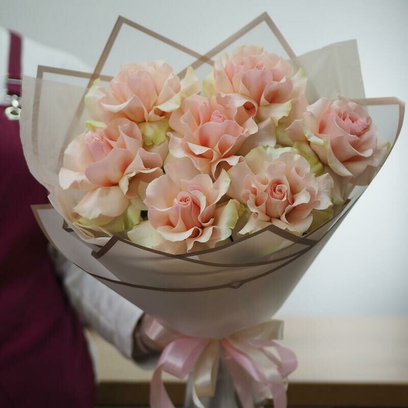 Buket iz 7 rozovih frantcuzskih roz, buket iz 7 rozovih frantcuzskih roz