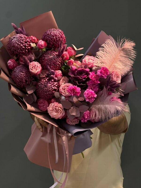 Букет розы пионовидные кустовые хризантемы, премиум