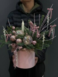 TCilindr YOlka Novogodnyaya Novij God Rozovaya