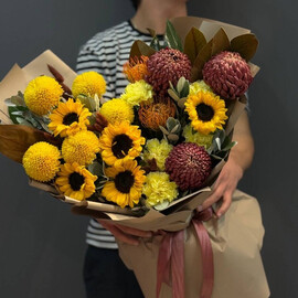 Buket Avtorskij Solnishko hrizantemi podsolnuh