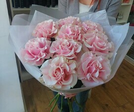Букет из 9 розовых французских роз