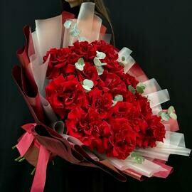 Французские розы Эквадор с эвкалиптом WOW букет