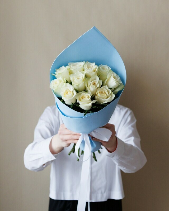 Buket belih roz Keniya 11sht, reduced