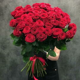 Buket roz «Red Naomi»