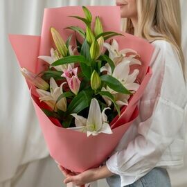 3 Лилии в упаковке