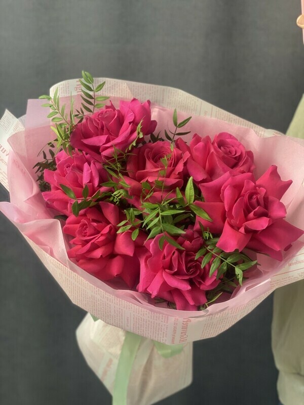 Buket iz azhurnih roz, standart