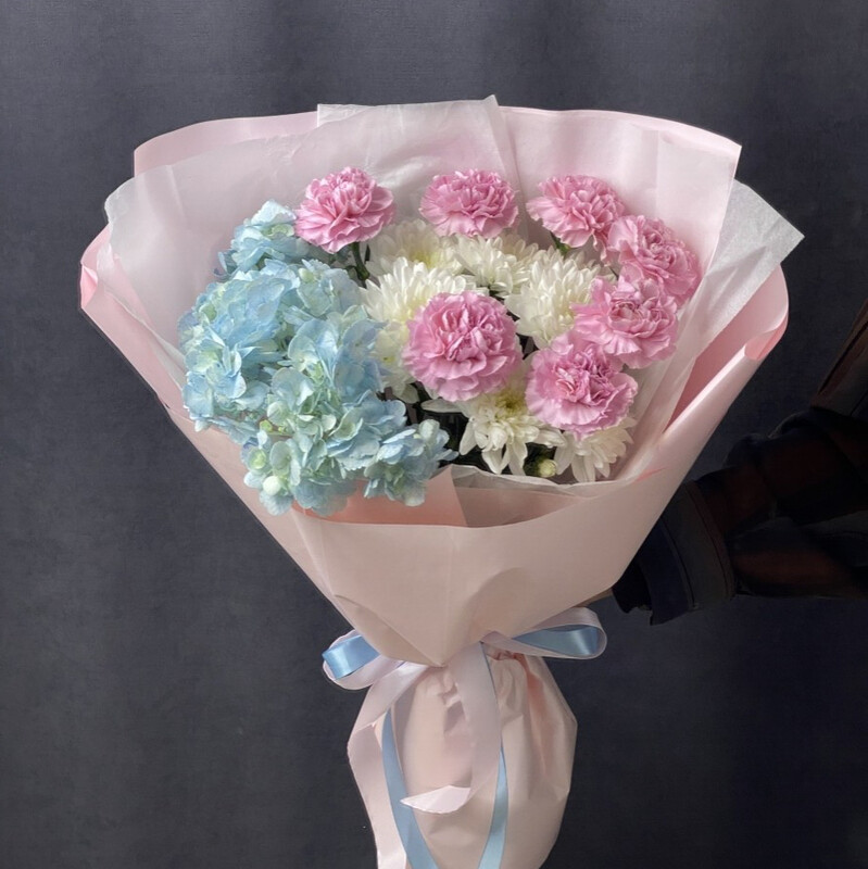 Buket s gortenziej «Ispolnenie mechti», standart