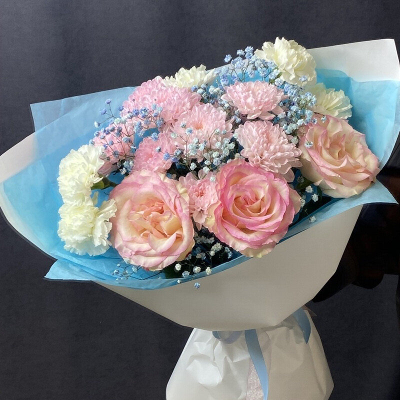 Avtorskij buket «Vesennyaya akvarel_», standart