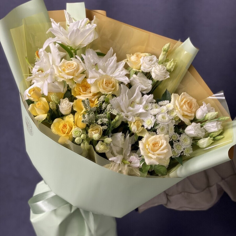 Букет «Цветочное благородство», стандартный