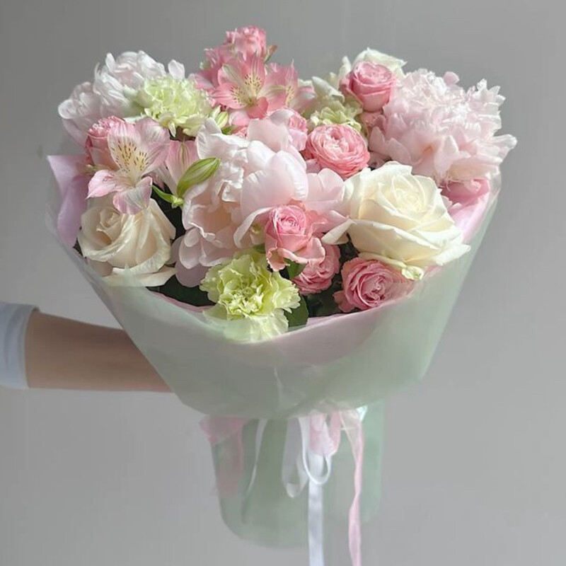 «Нежнейшие пионы» авторский букет, стандартный