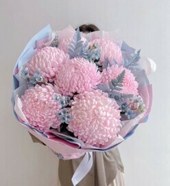 buket iz odnogolovih hrizantem