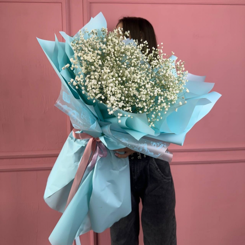 Gigant iz gipsofili, buket iz 11 gipsofil