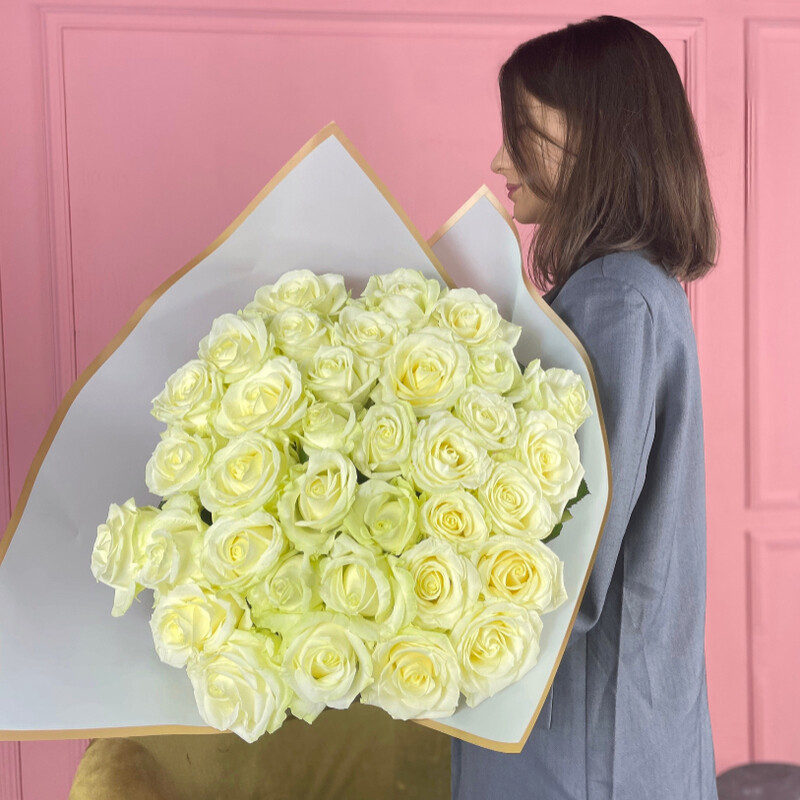 Букет из 35 белоснежных роз, букет из 35 роз