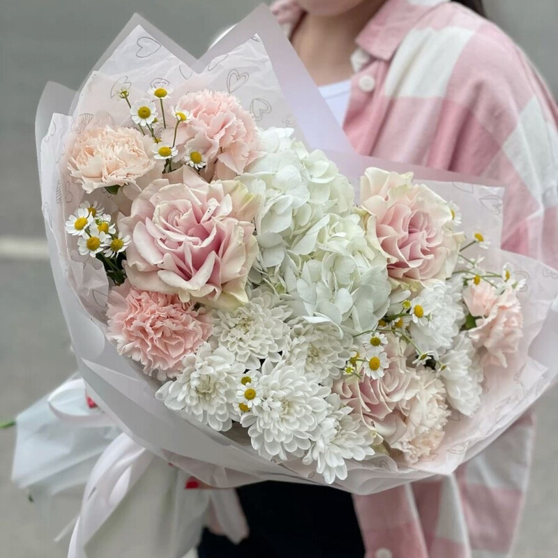 «Неженка» авторский букет, стандартный